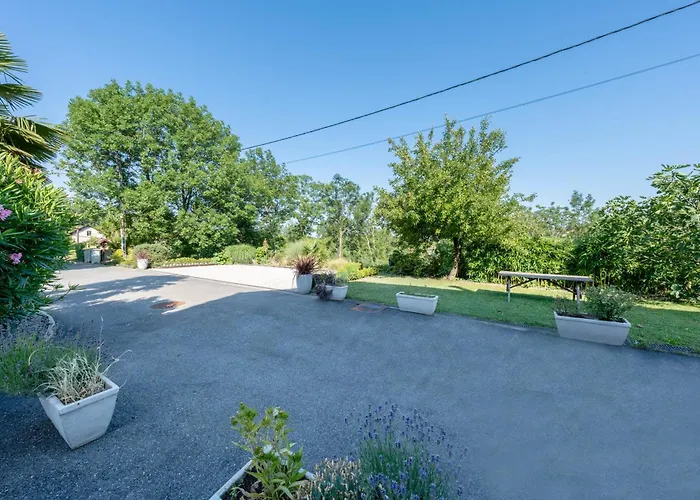 Apartment With Garden & Terrasse Very Quiet